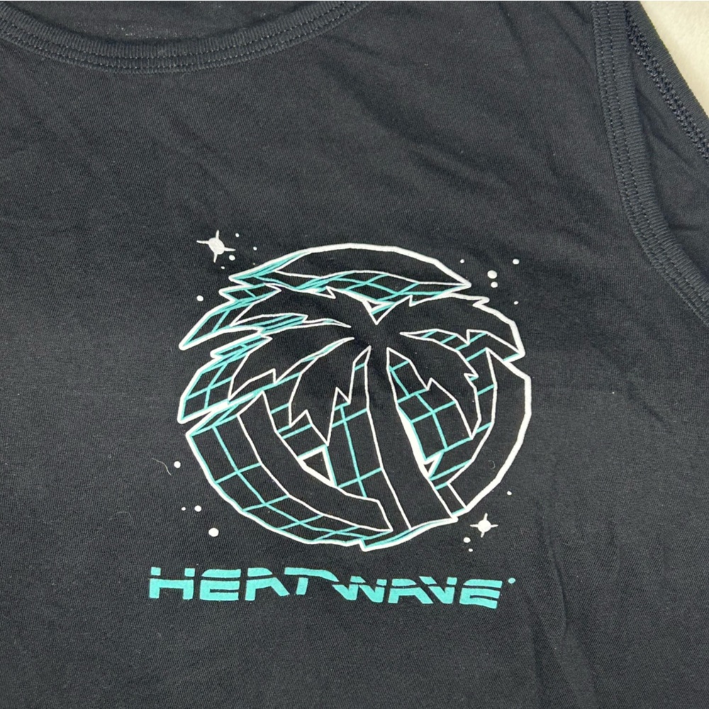 Heat wave visual men’s tank top size XL black used great condition white decal - Picture 4 of 7